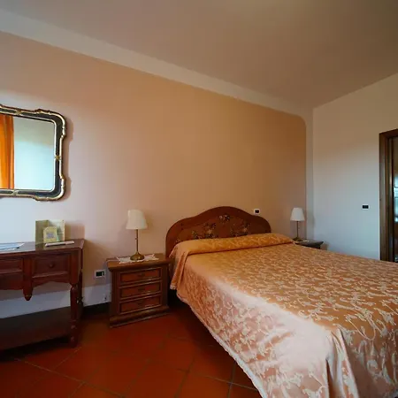 Bisenzio Alloggio per agriturismo *
